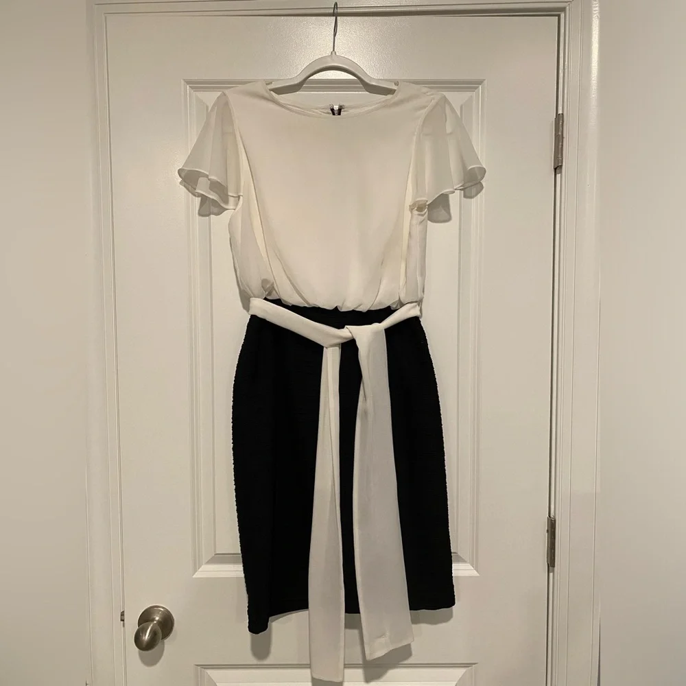 Maeve short sleeve dress with white sheer flutter sleeves/patterned black bottom - Picture 1 of 4